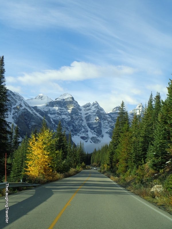 Road from Lake Louise to Moraine lake